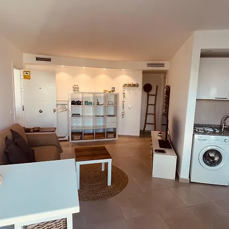 Gloria Sun Corralejo